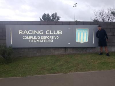 Juega en Defensores de Funes, tiene tan solo 13 años y viajó a Avellaneda para probarse en Racing Club
